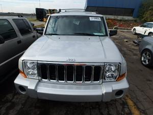 Venta de Cofres para Jeep Commander.