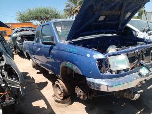 Venta de Faros Originales para Nissan Stanza