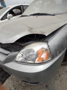 Venta de Faros Originales para Mazda Protege