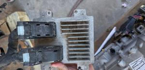 Venta de Faros delanteros para Nissan Pathfinder.