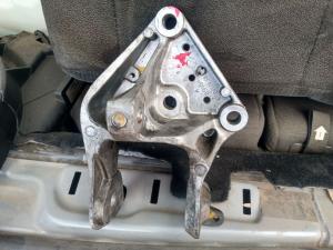 Vidrios Originales para Volkswagen Jetta.