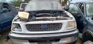 En Venta Palancas de Velocidades para Hyundai Tiburon.