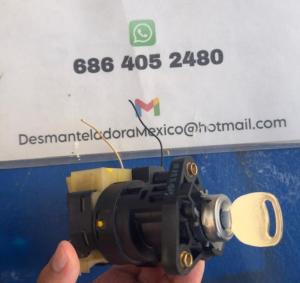 Puertas usadas y seminuevas para Voyager de la Marca Chrysler en Venta