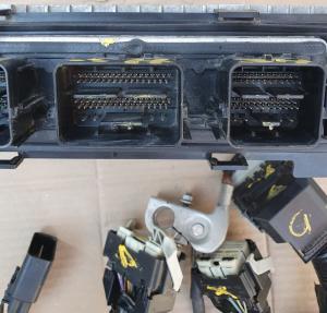 Venta de Vidrios originales de Mitsubishi Galant