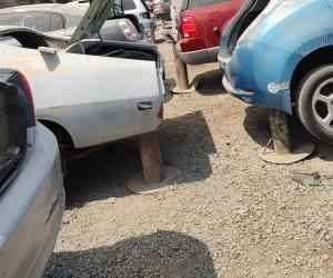 Parrillas seminuevas para Chrysler New Yorker