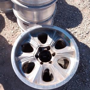 Venta de Rines Originales para Saturn L200