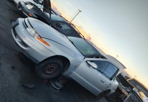 Venta tolvas y palancas de velocidad Mitsubishi Montero Sport 2000