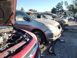 Focos seminuevos para Nissan Armada