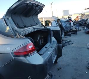 Refacciones usadas Mercedes Benz